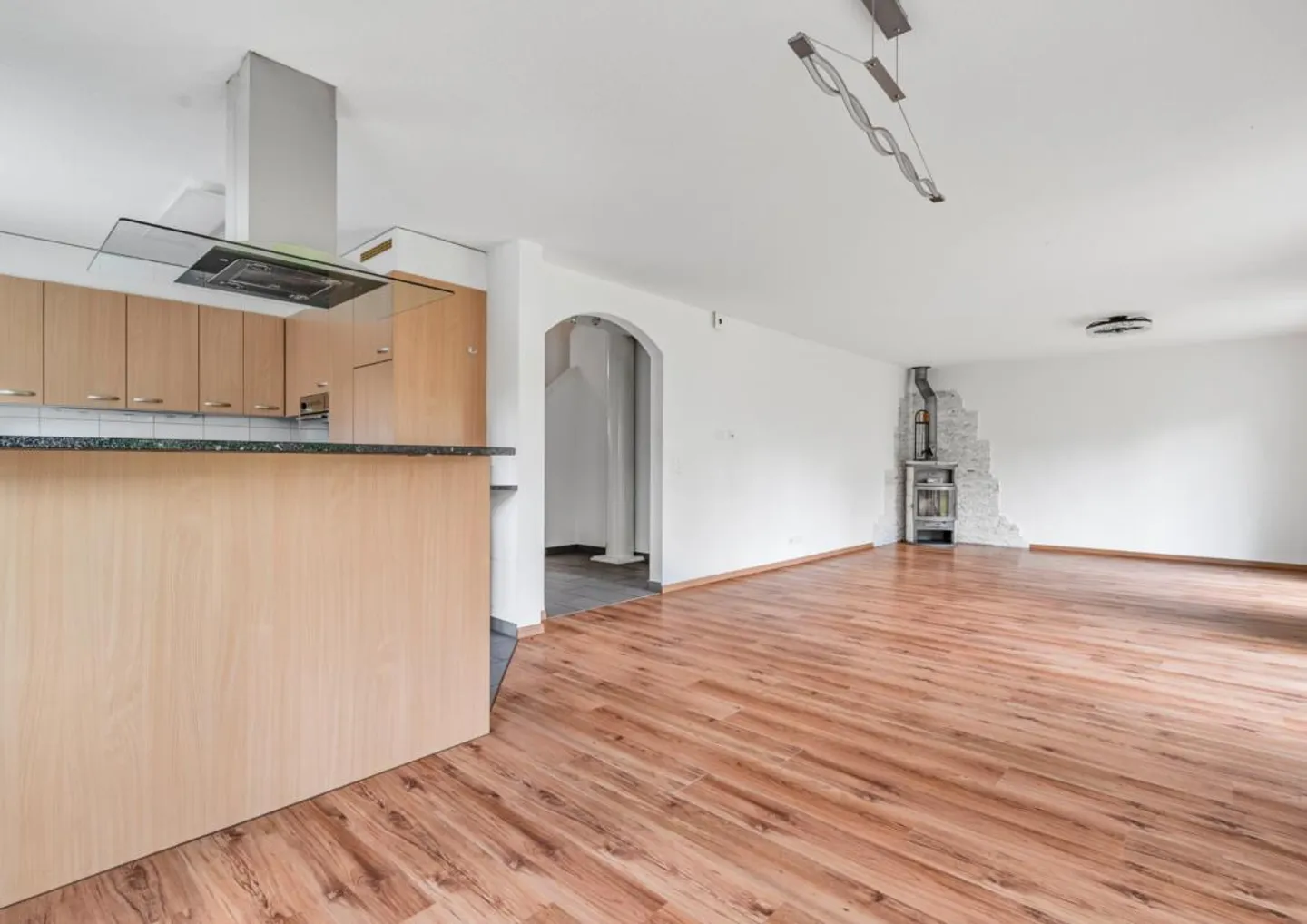 SPACIOUS - GARDEN IDYLL - VARIETY OF ROOMS - Photo 3 of 12
