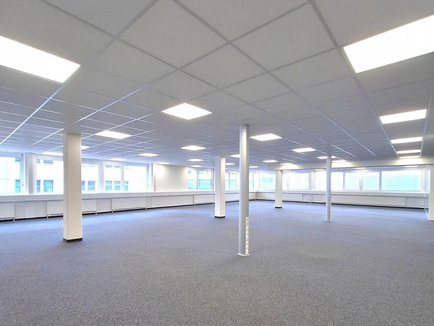 Office and commercial property with expansion potential in Kägen - Photo 4 of 14