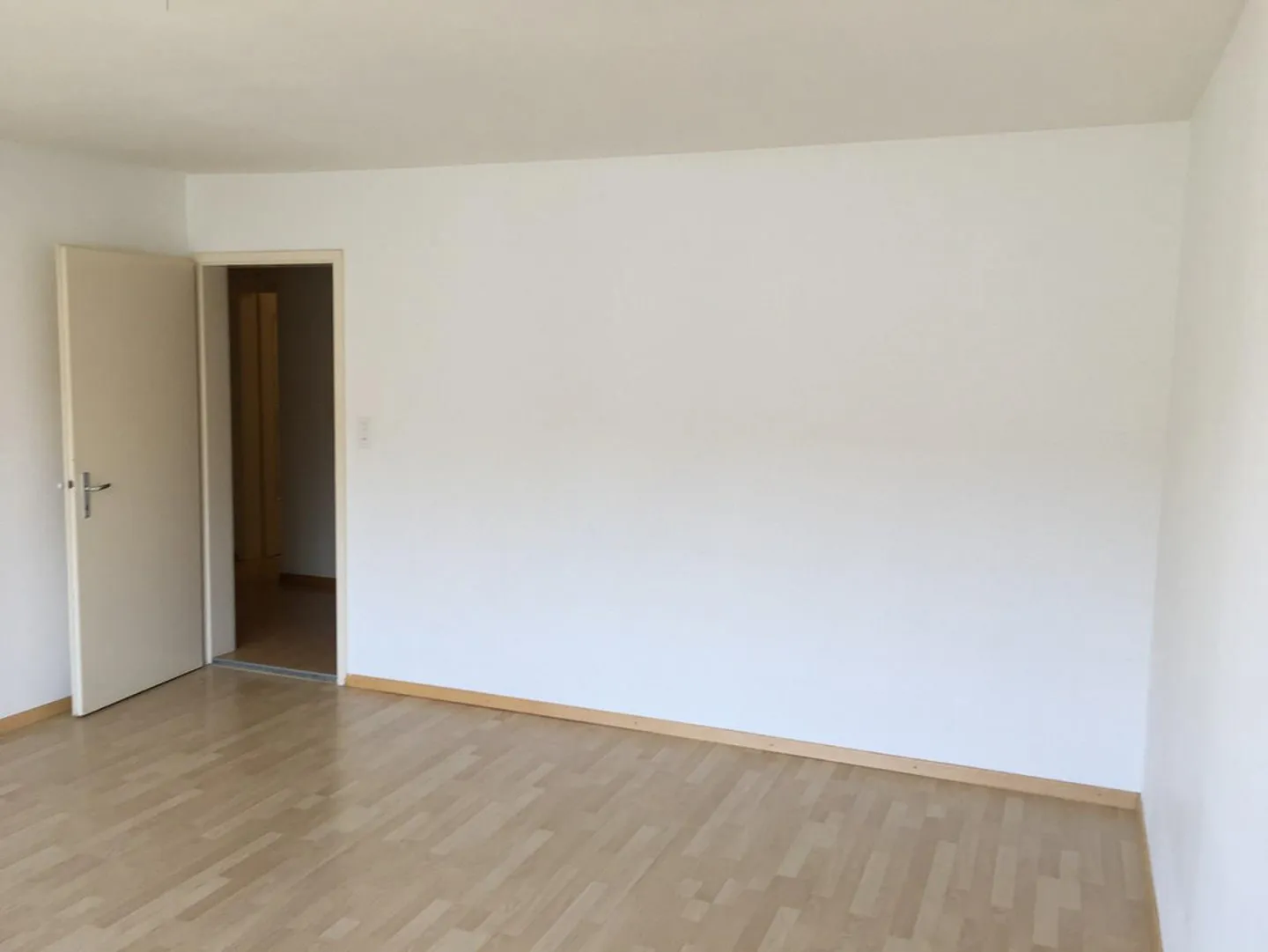 Bell'appartamento di 3.5 stanze di fronte a Coop Bäregg - Foto 10 di 19