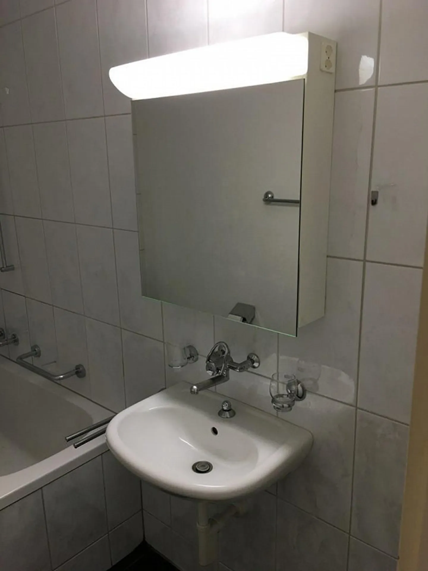 Bell'appartamento di 3.5 stanze di fronte a Coop Bäregg - Foto 12 di 19