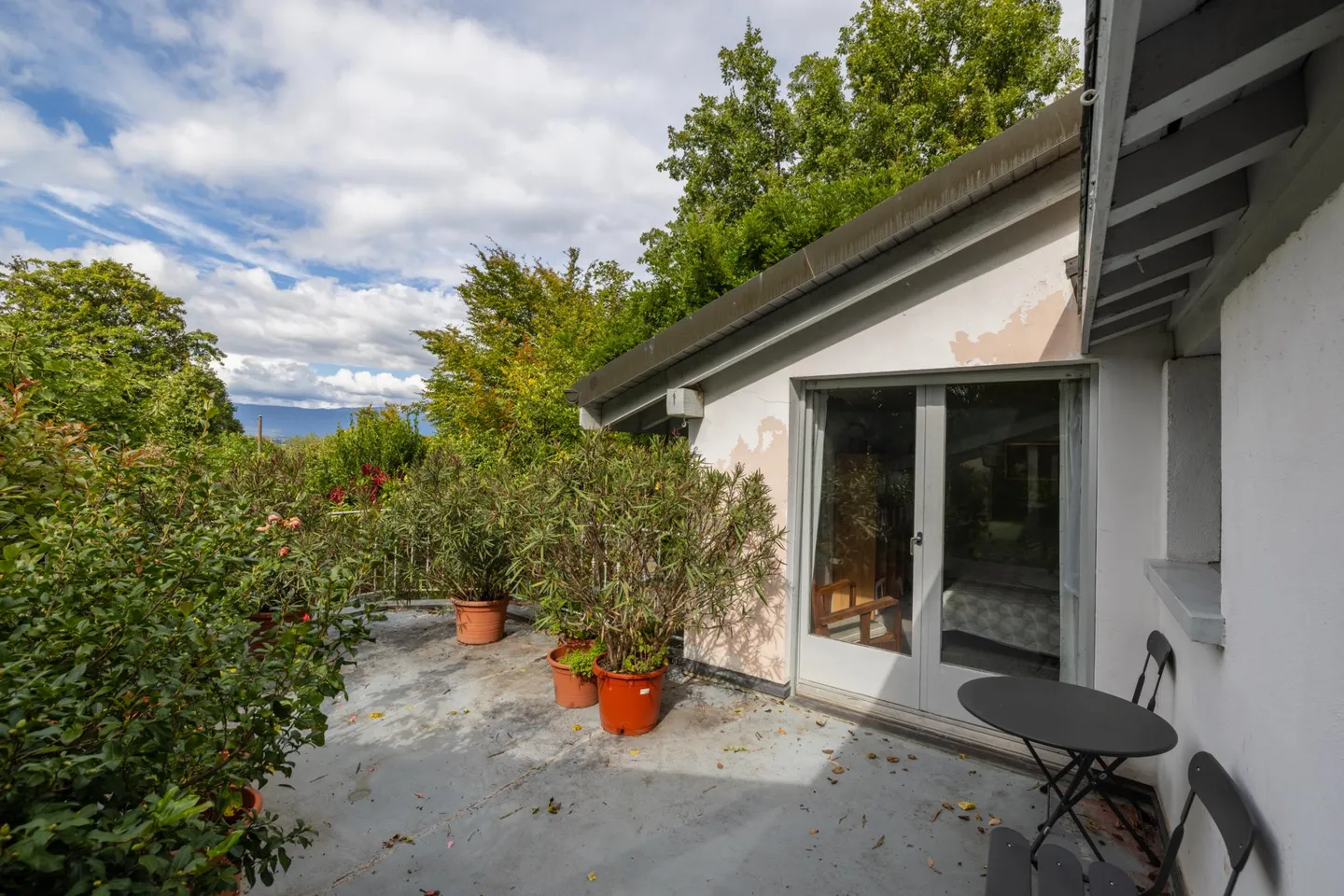 Exceptional! Corsier-Port house to renovate just steps from the lake. - Photo 12 of 16