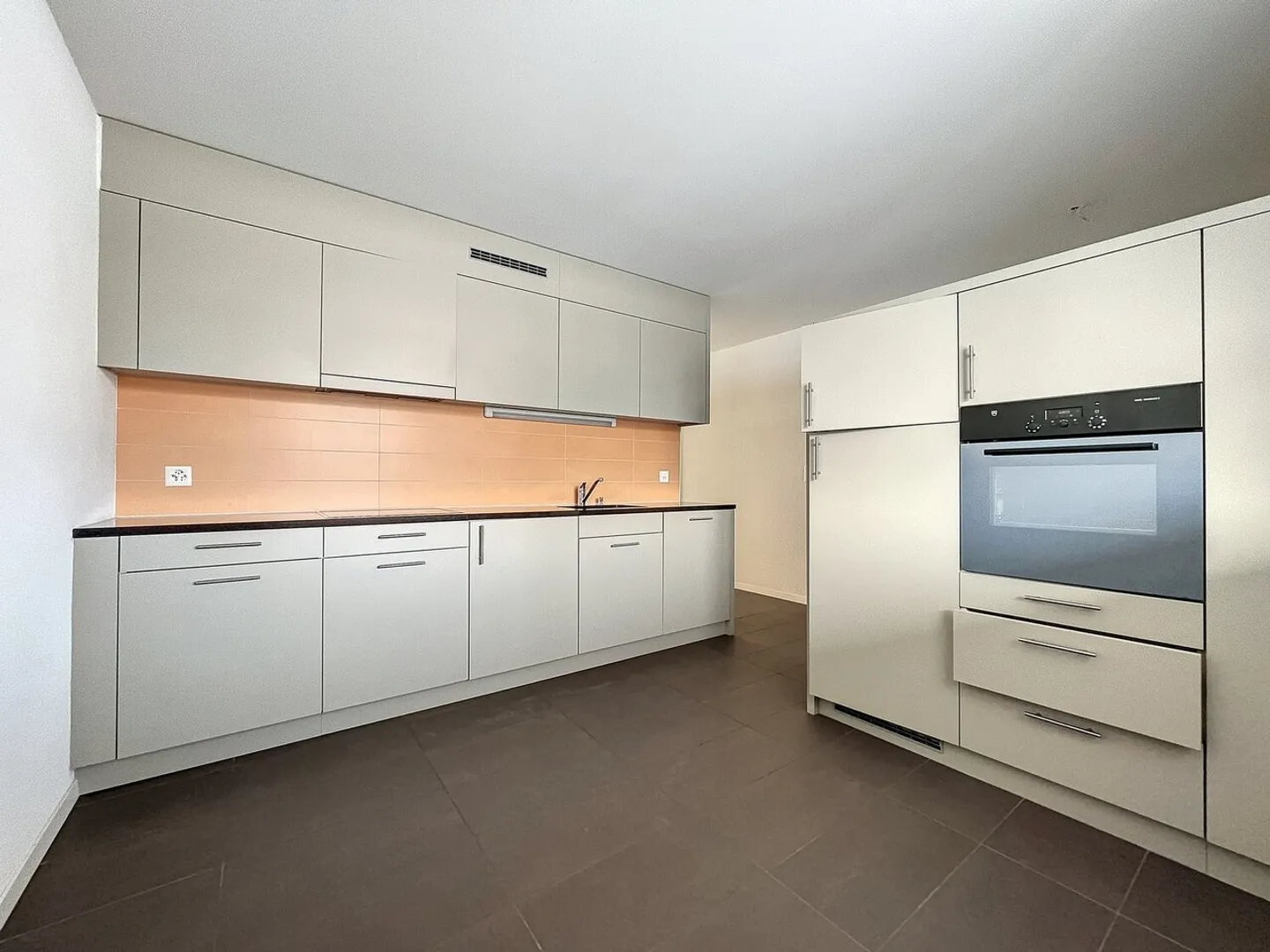 Apartment for rent - Photo 9 of 10