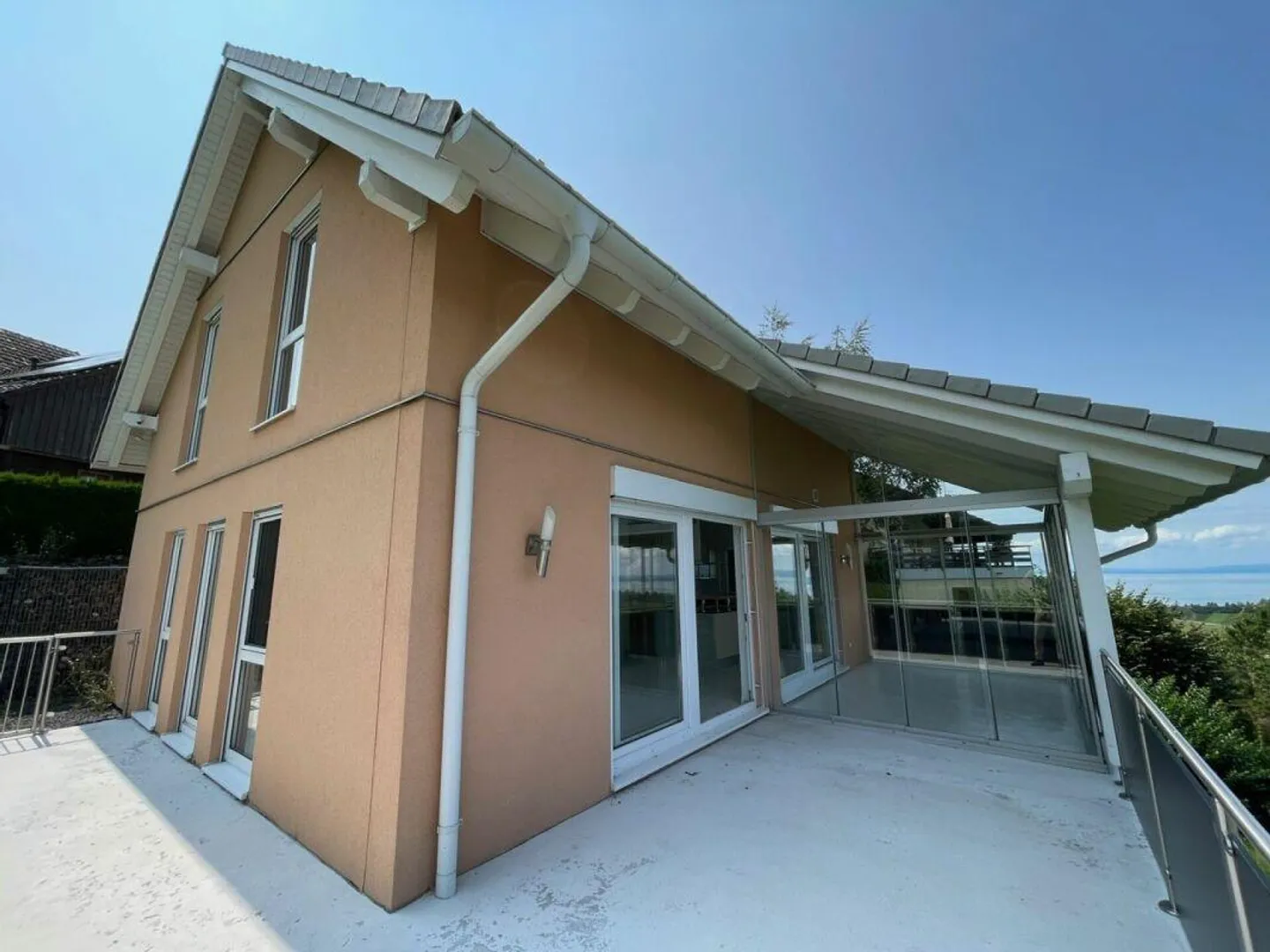Charmantes Einfamilienhaus mit Seesicht - Foto 23 von 26