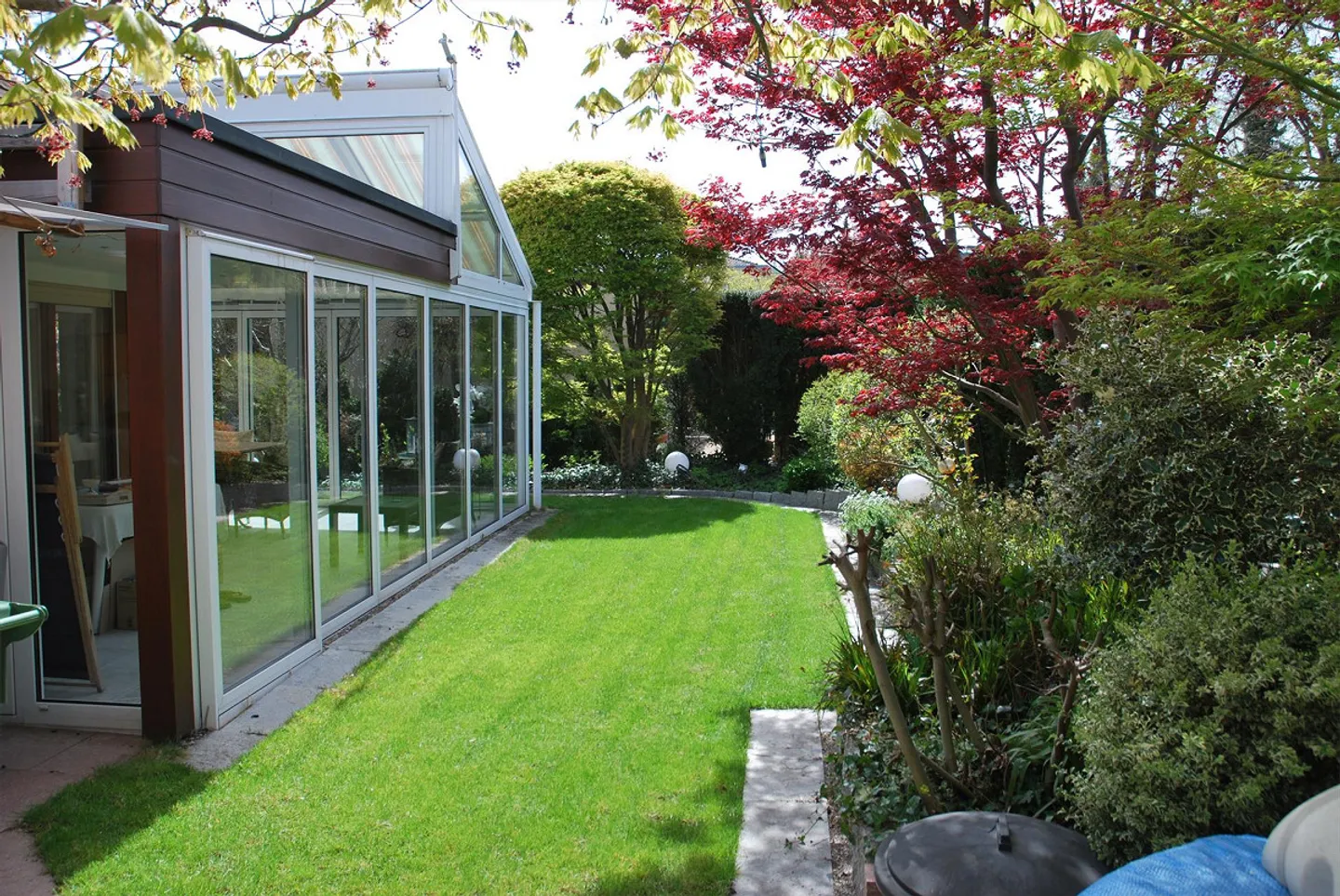 Binningen: Spacious 6.5 Room Villa with Winter Garden and Indoor Pool - Photo 2 of 14