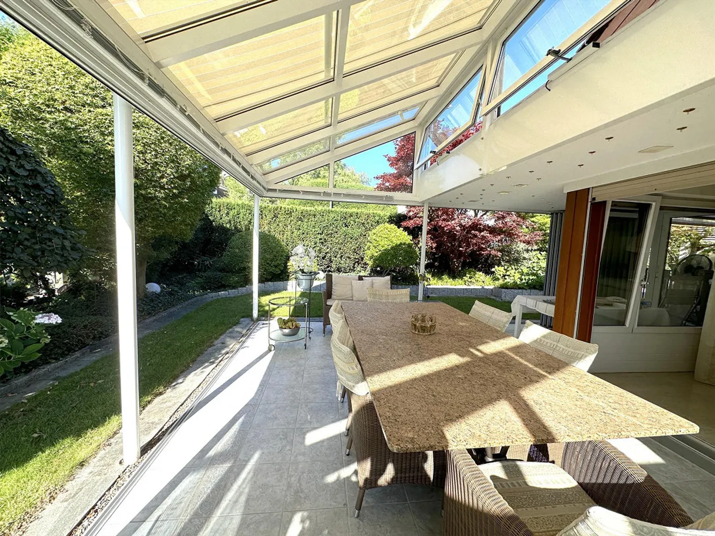 Binningen: Spacious 6.5 Room Villa with Winter Garden and Indoor Pool - Photo 6 of 14