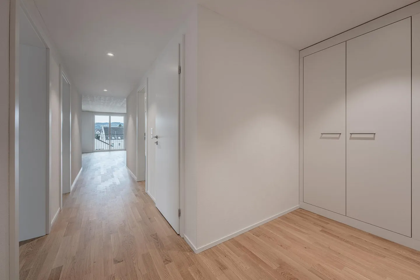 Moderne Wohnung am Greifensee - Foto 3 von 8
