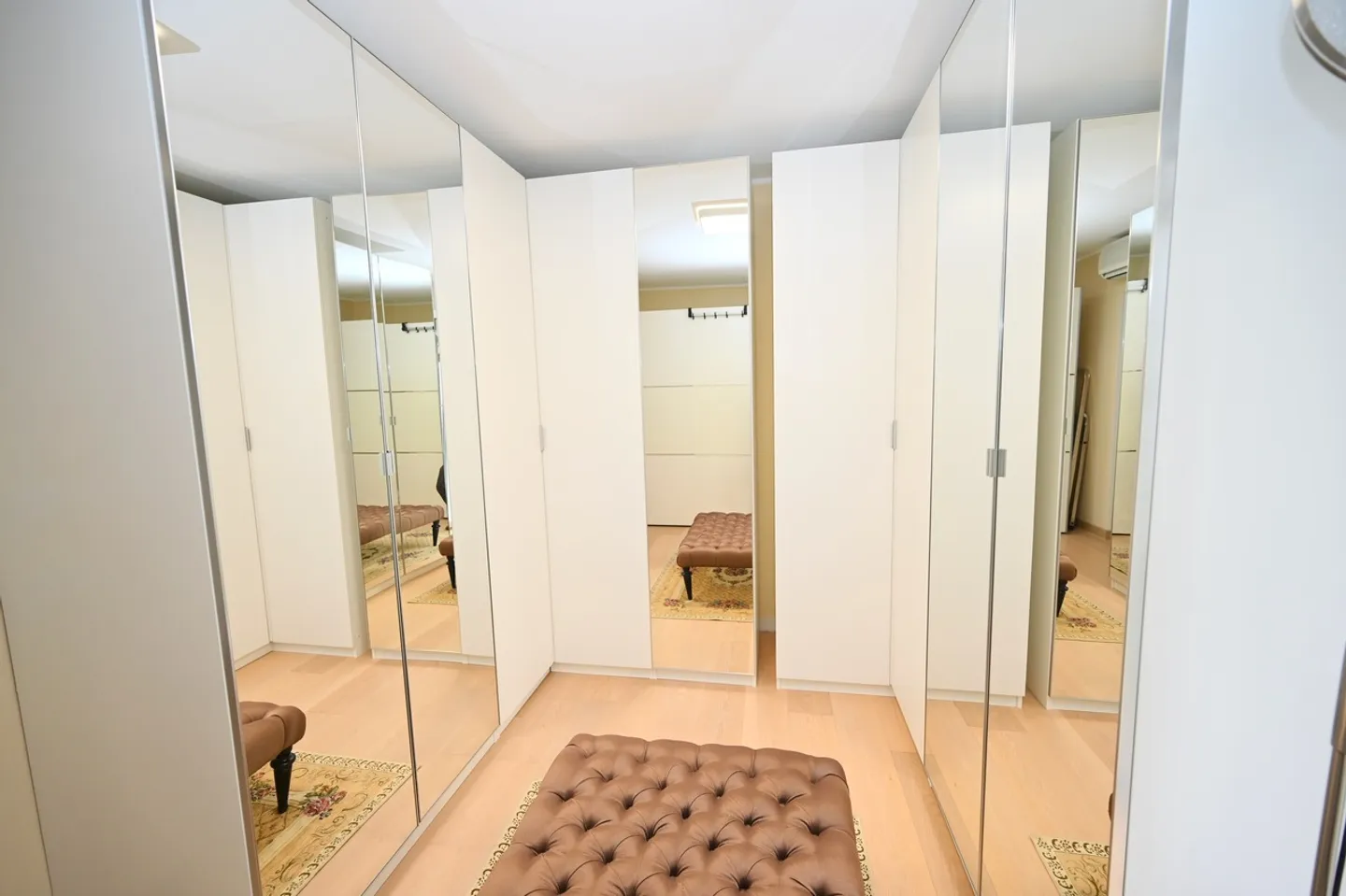 Elegant Apartment with Garden - 1.5 km to TASIS School - Photo 9 of 17