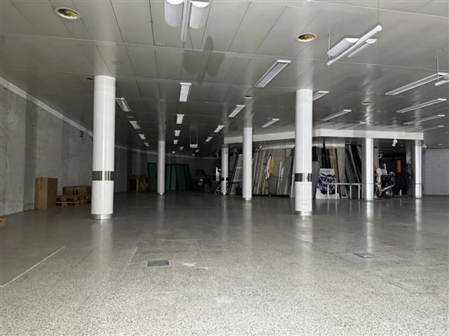 Mendrisio : Espace commercial 1 pièce - Photo 5 sur 11