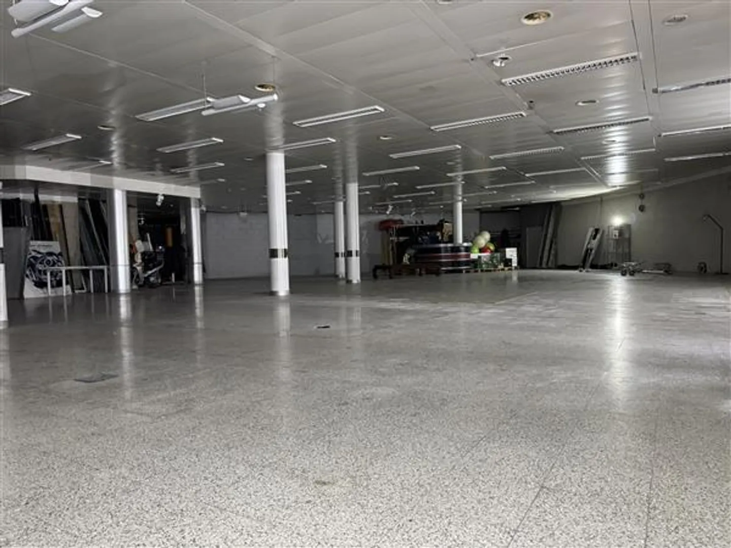 Mendrisio : Espace commercial 1 pièce - Photo 6 sur 11