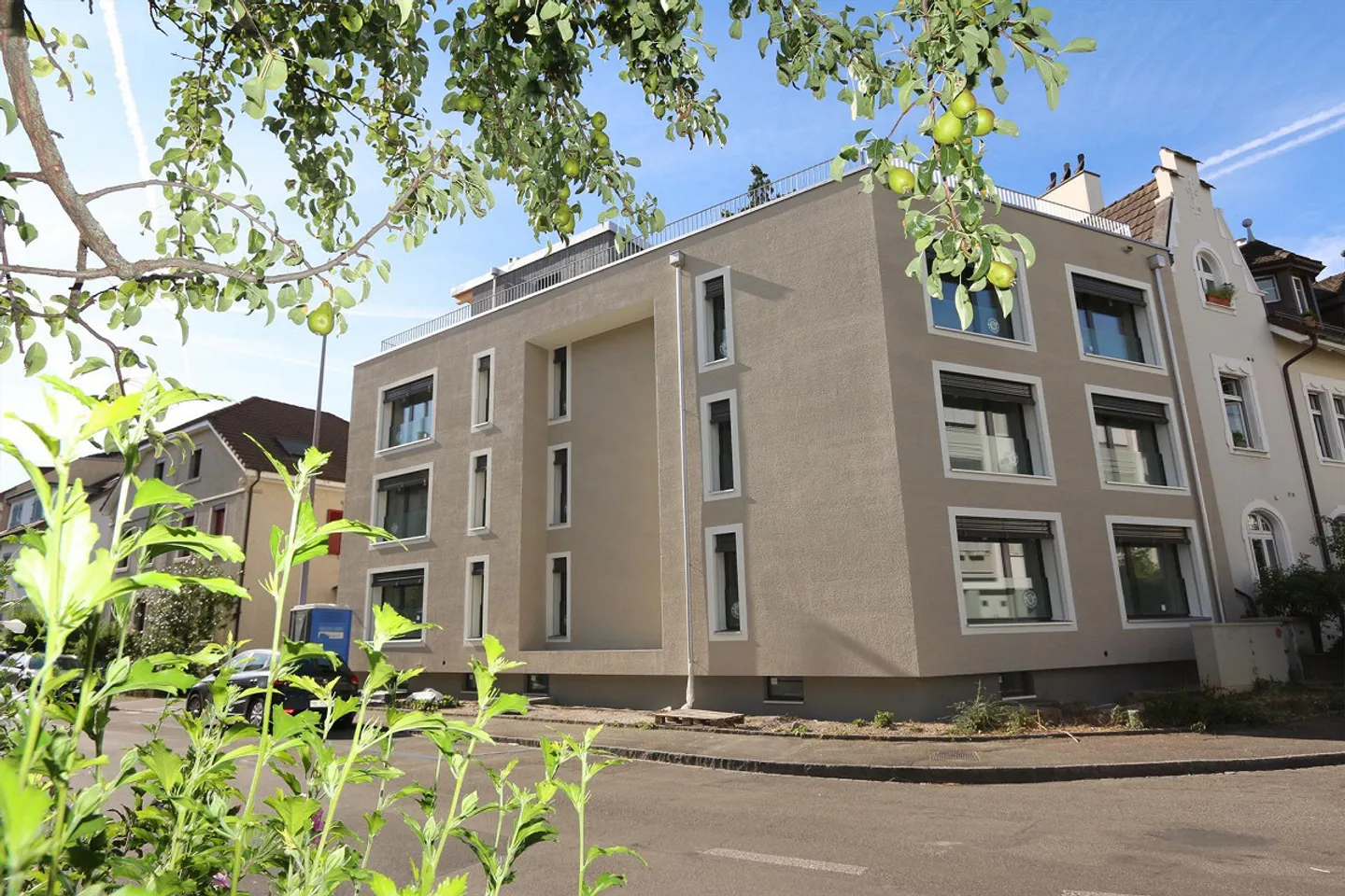 Co-création dans l'aménagement intérieur - Appartement en duplex exclusif de 4,5 pièces à Birsfelden - Photo 16 sur 16