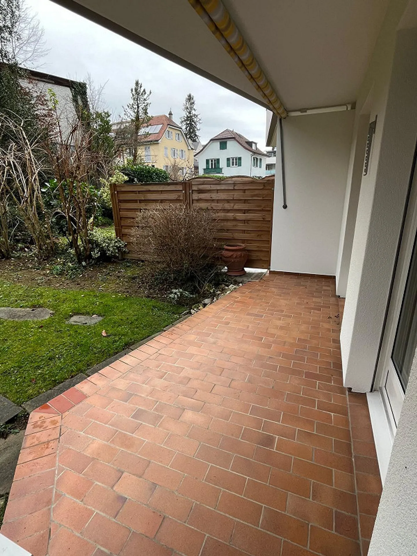 Appartamento ristrutturato di 3,5 stanze in area parco / Centrale ma verde - Foto 6 di 9