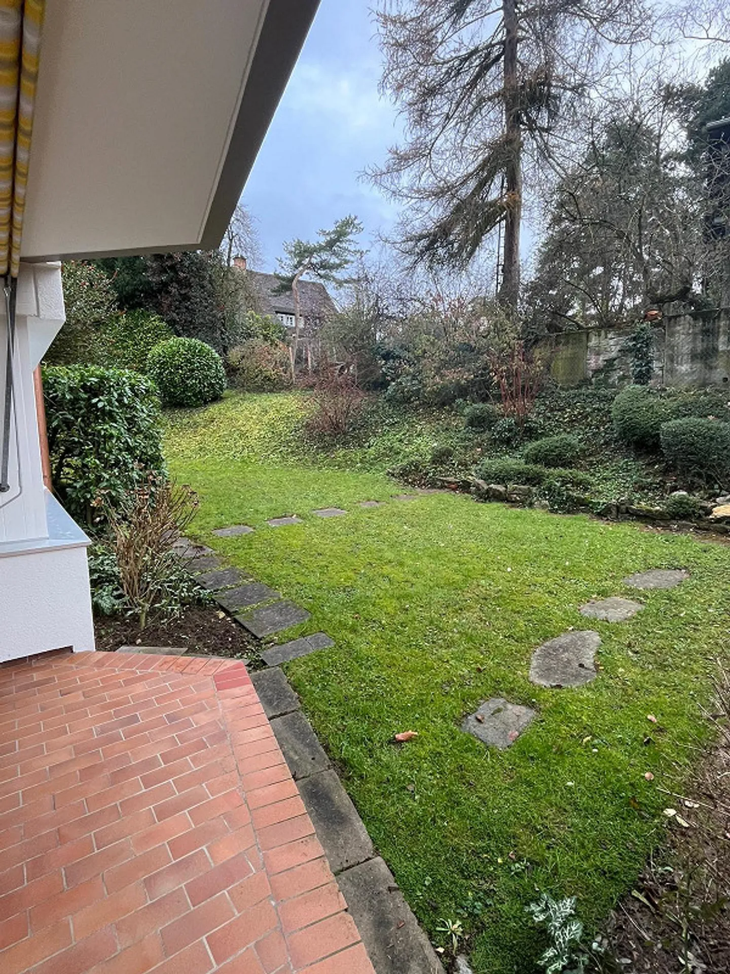 Appartamento ristrutturato di 3,5 stanze in area parco / Centrale ma verde - Foto 7 di 9