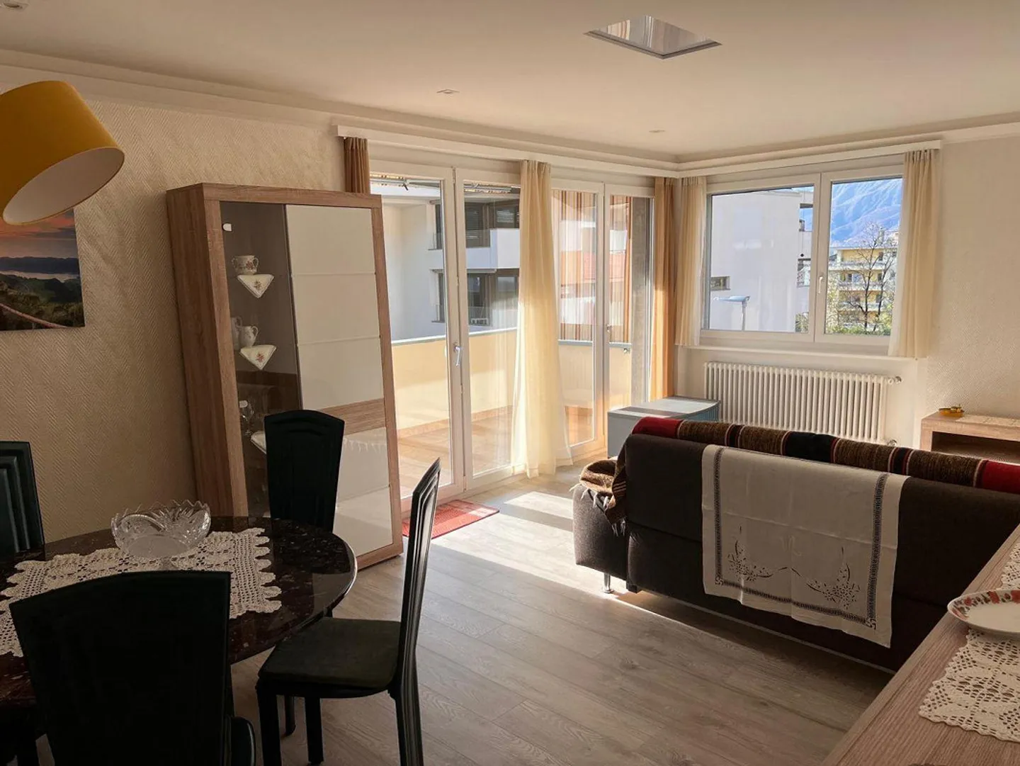 Große 2.5 Zimmer - Foto 3 von 9