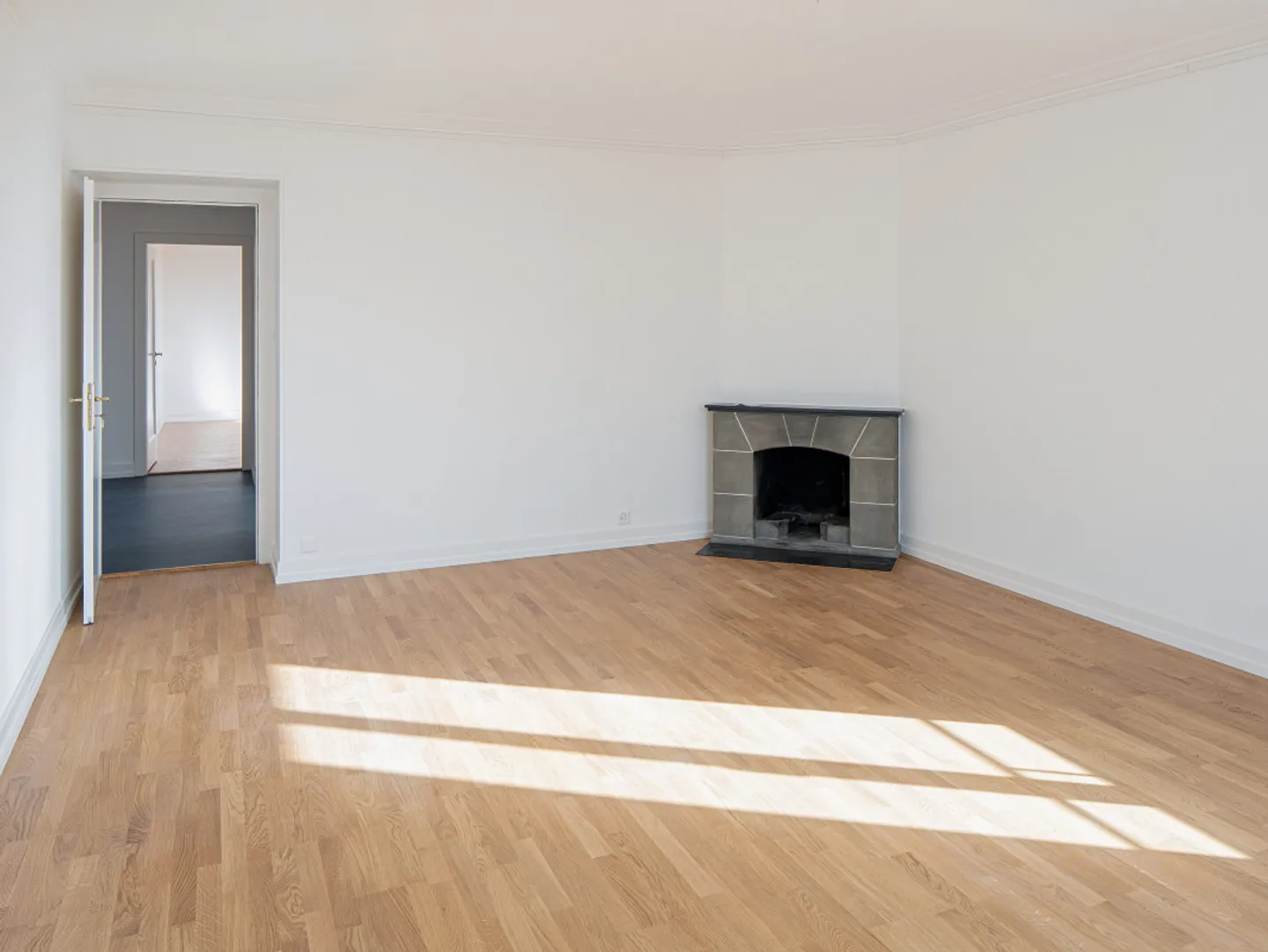 Uffici di 180m2 al 5° piano - Rue du Petit-Chêne 18, 1003 Losanna - Foto 3 di 11