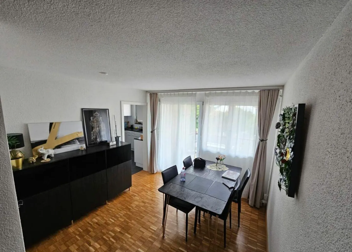 Geräumige 4.5 Zimmer Wohnung - Foto 5 von 8