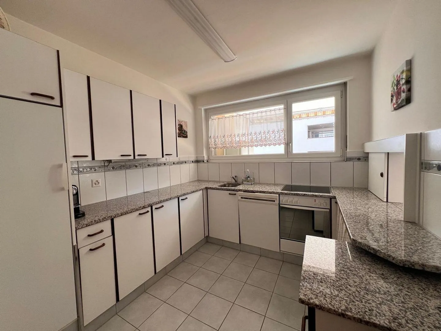 Große 2.5 Zimmer - Foto 5 von 9