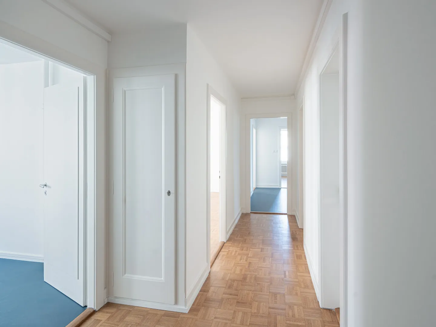 Uffici di 180m2 al 5° piano - Rue du Petit-Chêne 18, 1003 Losanna - Foto 6 di 11
