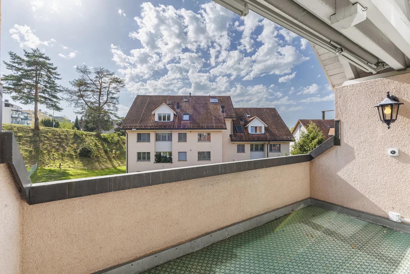 Vie familiale dans un emplacement ensoleillé - Photo 8 sur 10