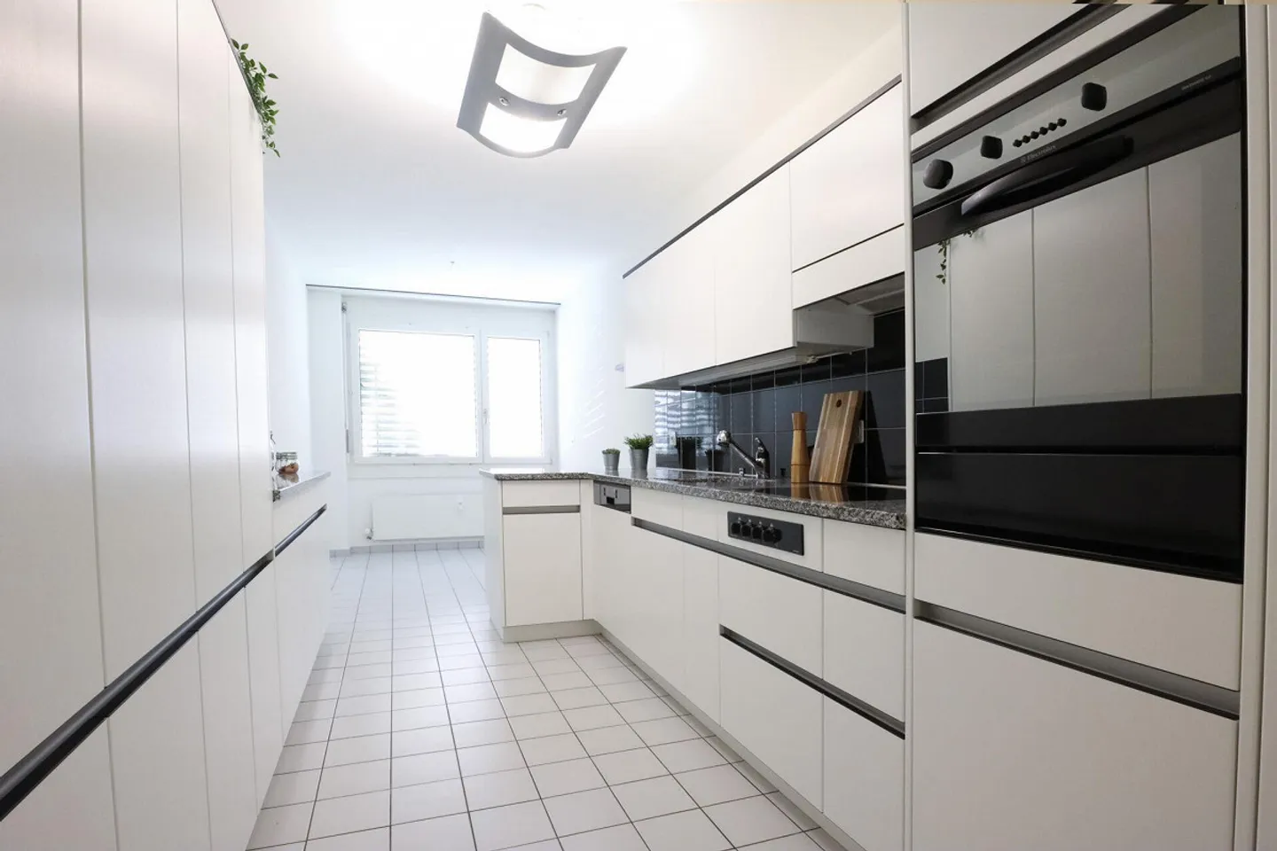 Nella procedura d'asta - Elegante casa bifamiliare a Gellert - Foto 9 di 16