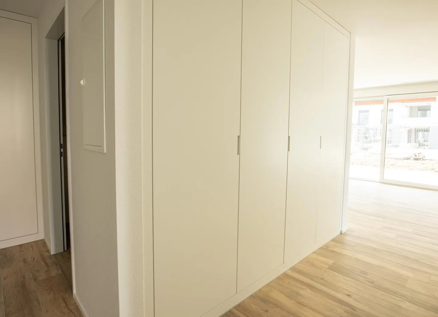 Grosszügige, helle Wohnung mit Sitzplatz und eigener Waschküche - Photo 9 of 11