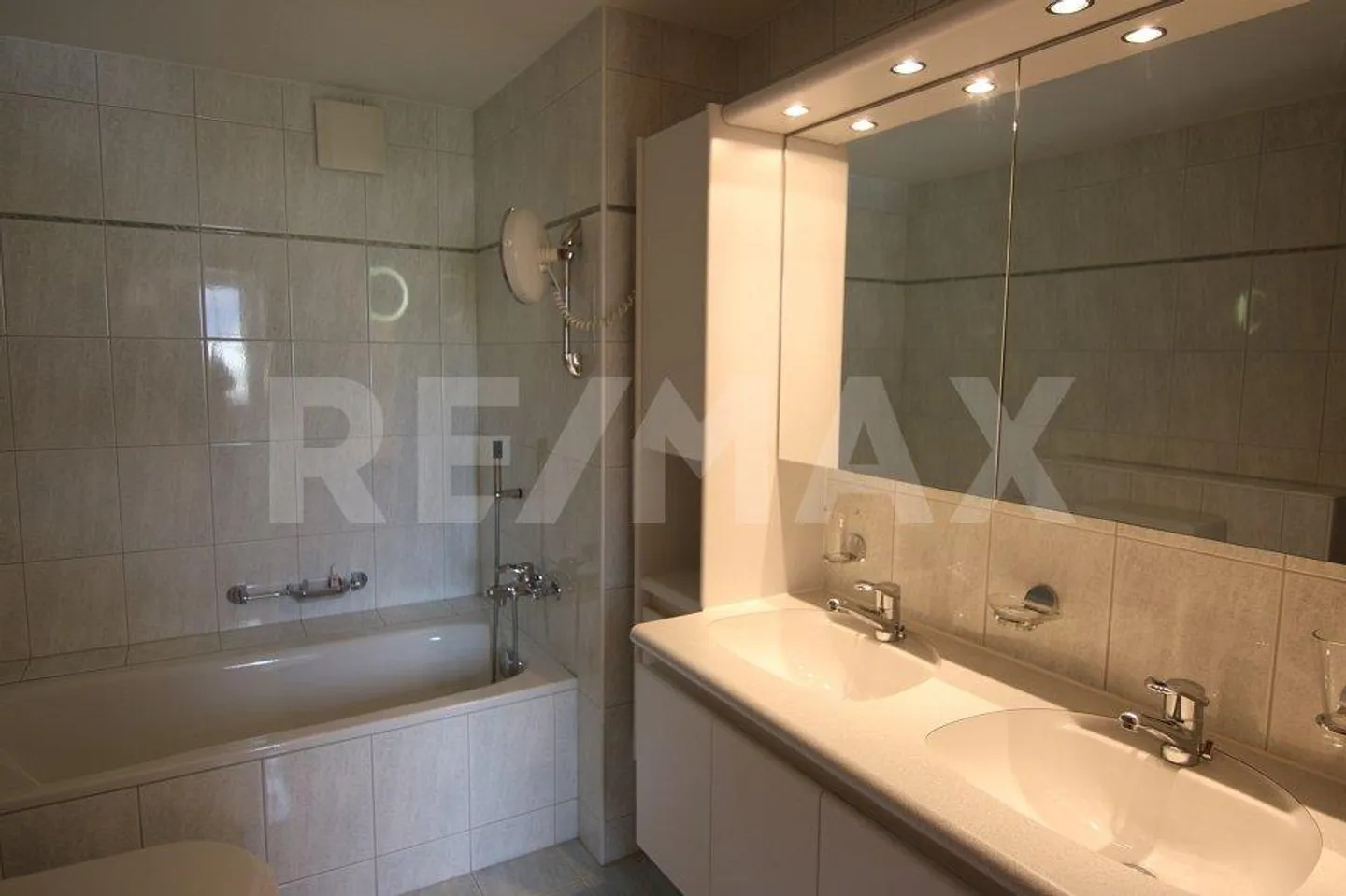 Appartement en penthouse de 5 ½ pièces à Trimmis - Photo 2 sur 6