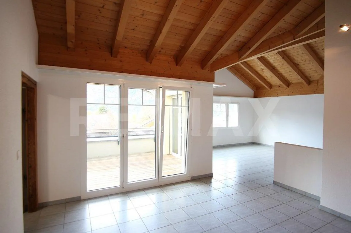 Appartement en penthouse de 5 ½ pièces à Trimmis - Photo 4 sur 6