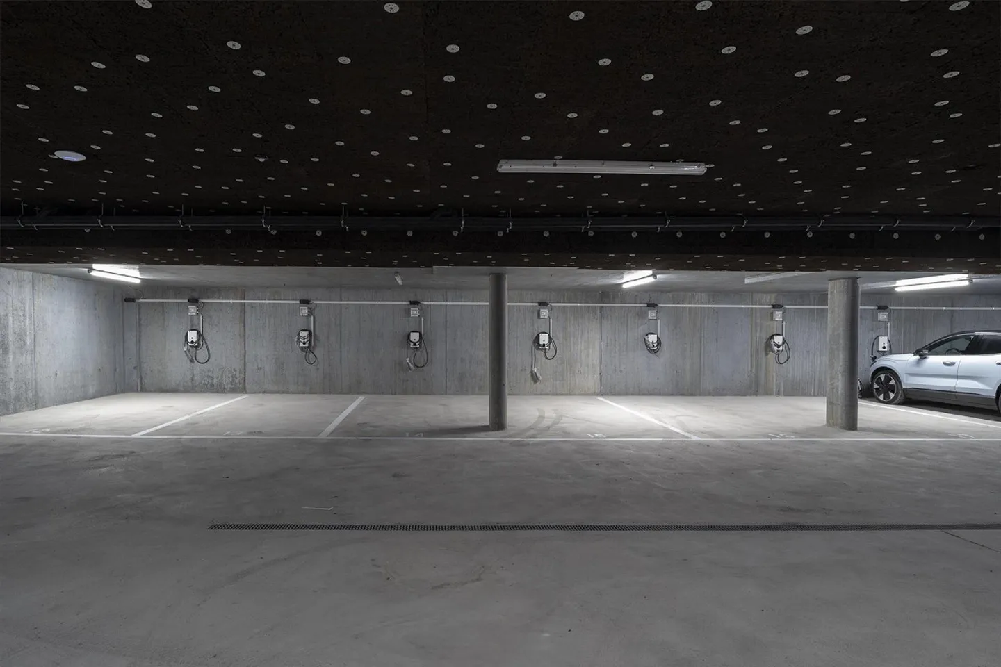 Attractive 4.5 Room Apartment with Loggia - Photo 10 of 10