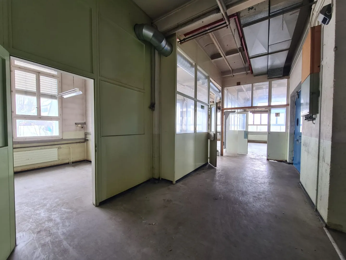 Espace Commercial Polyvalent - Photo 3 sur 5