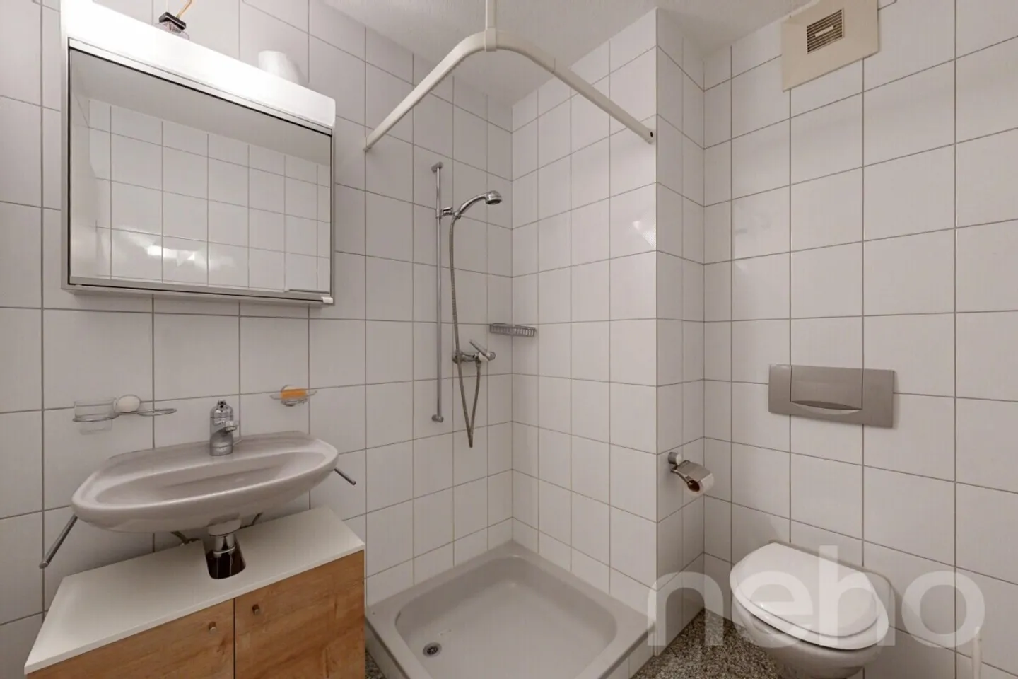 Appartement spacieux de 3,5 pièces avec terrasse ensoleillée - Photo 5 sur 11