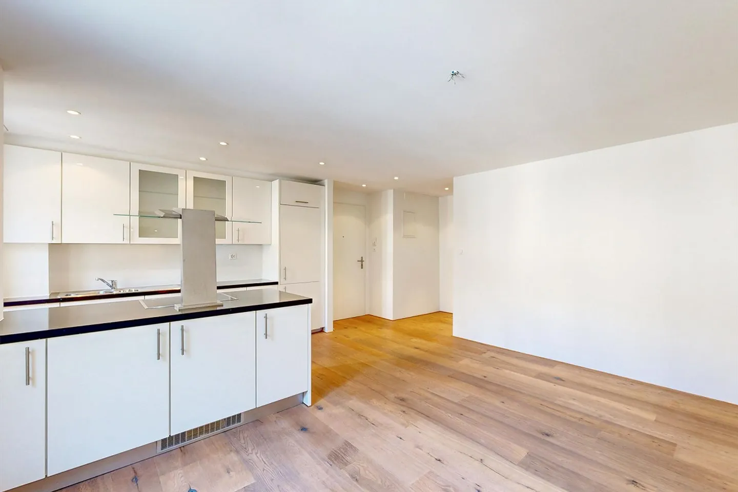 Appartement lumineux en ville - Photo 4 sur 7