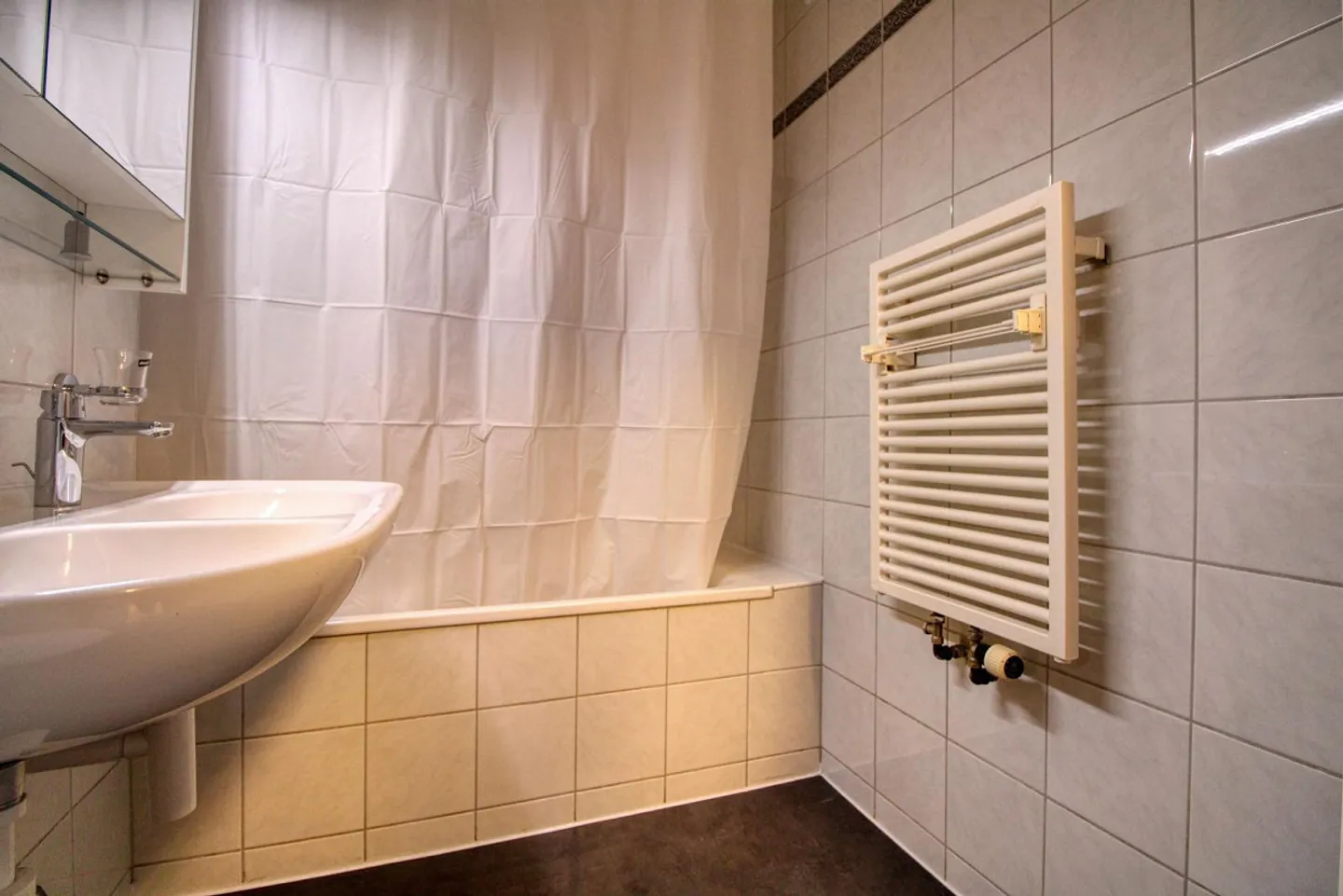 Coliving confortevole nel dinamico quartiere Altstetten di Zurigo - Foto 21 di 24