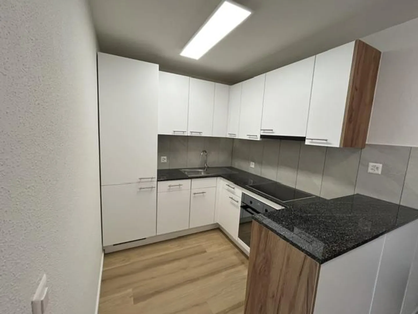 Appartamento 2.5 stanze appena ristrutturato - Foto 7 di 9