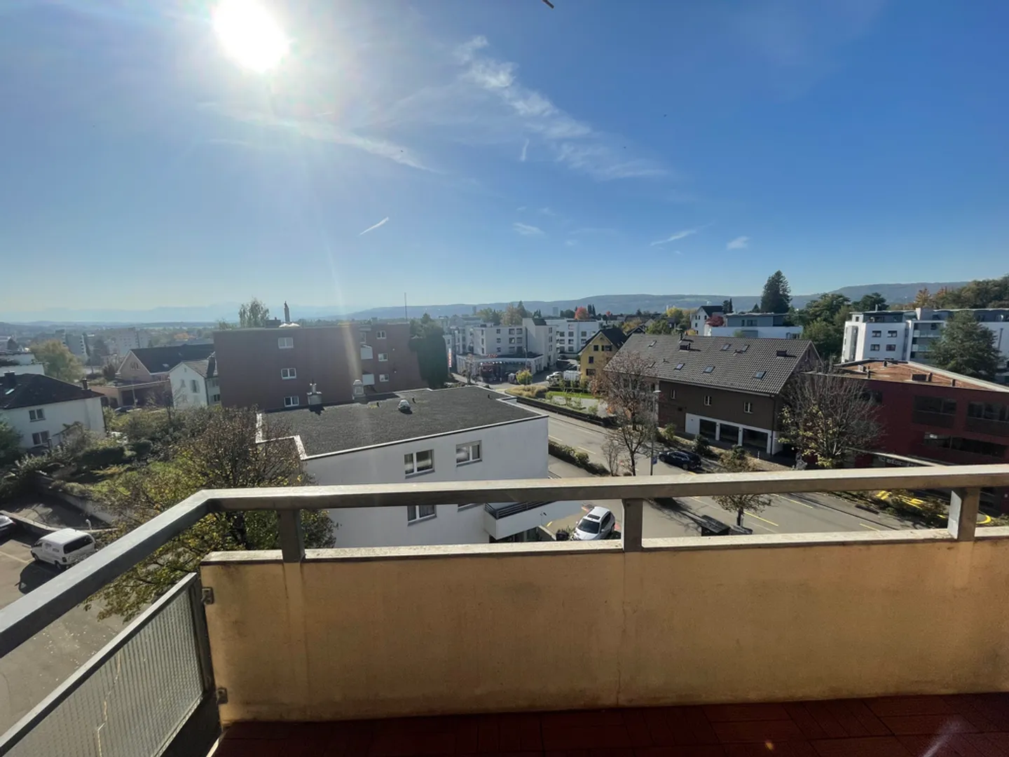 Living with a view over all of Dietlikon - Photo 1 of 11