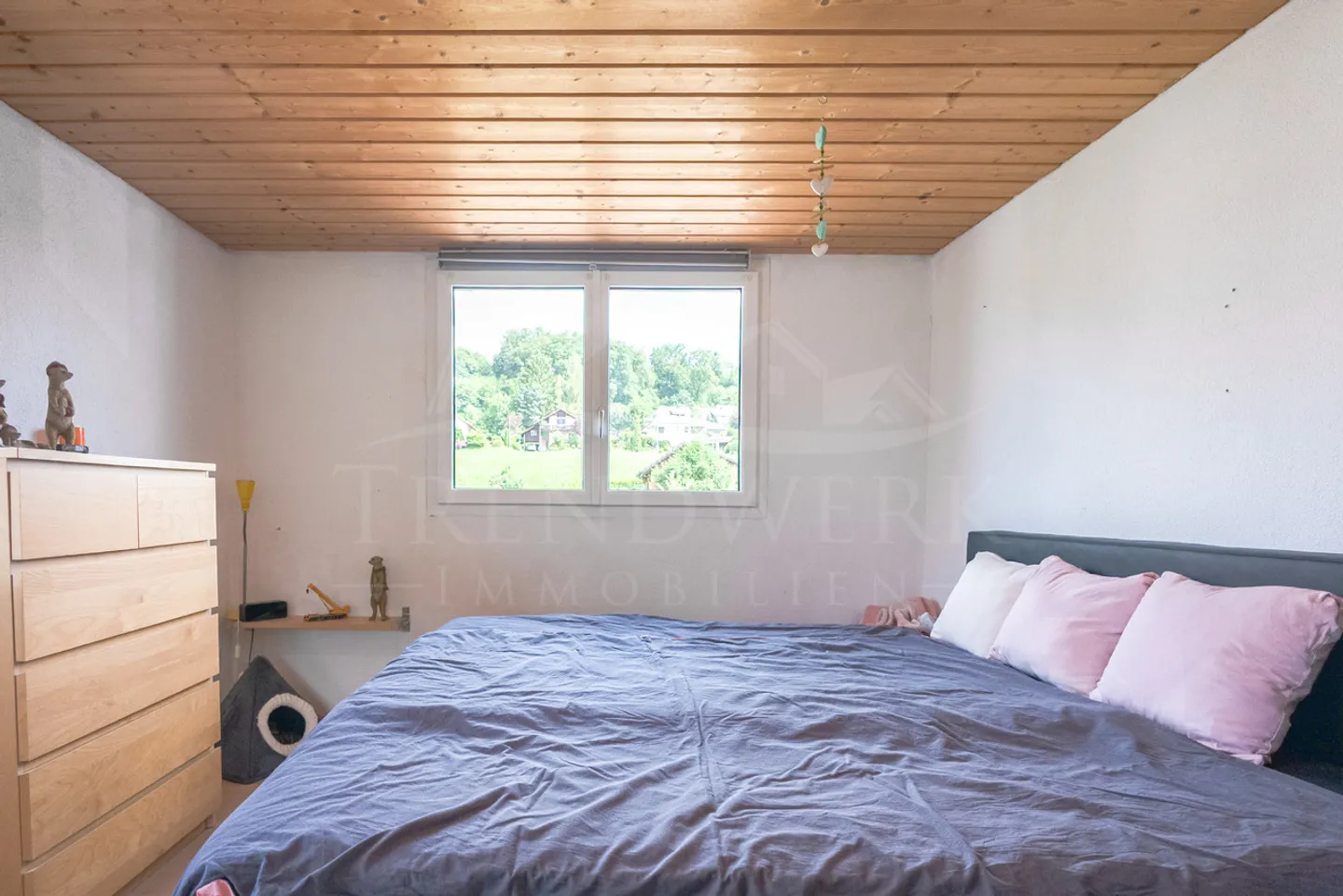 7.5 Room House - Photo 10 of 13