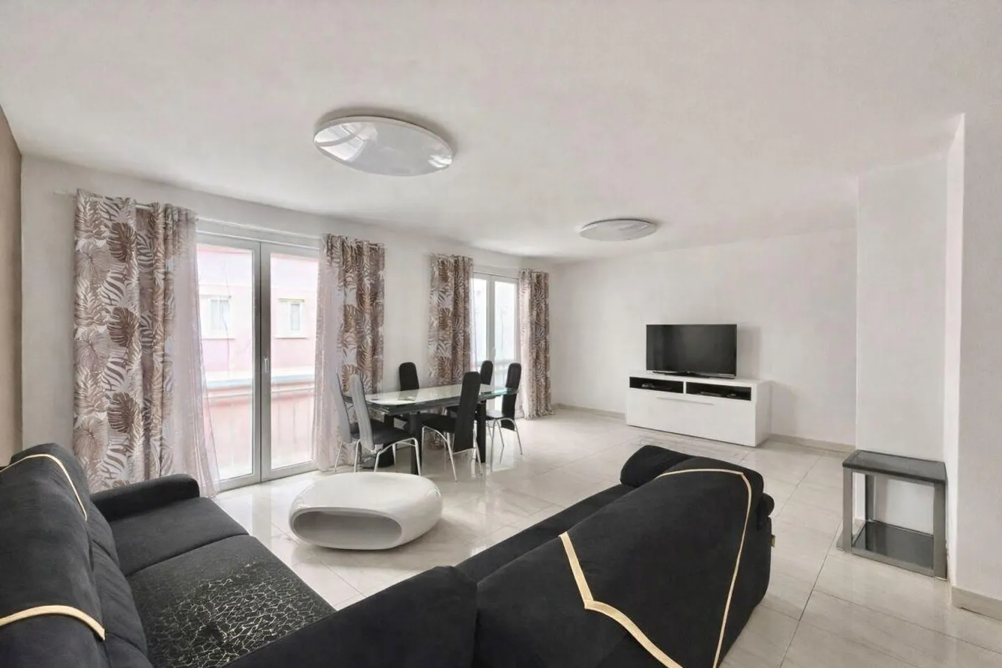 Galbisio Single-Family House - Photo 2 of 14