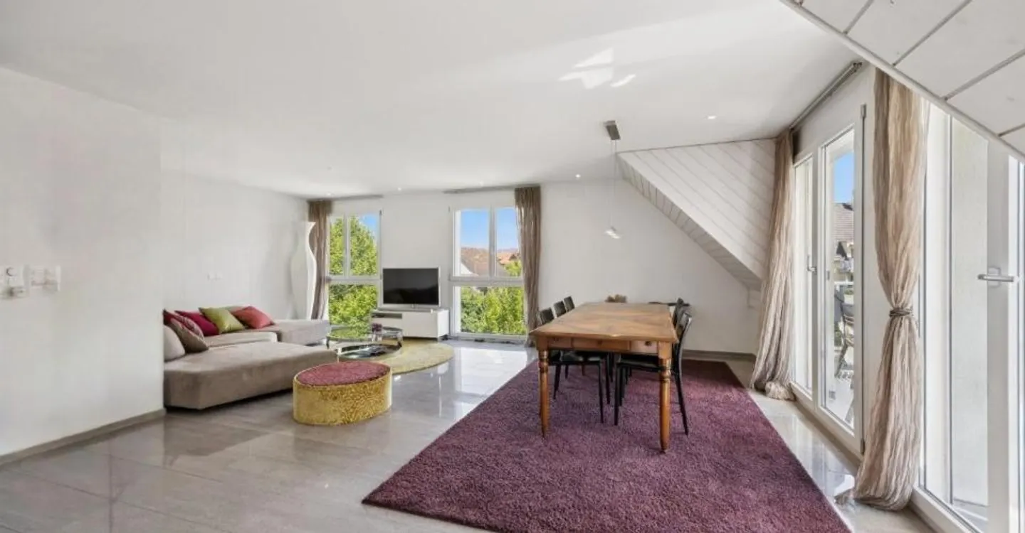 Stilvolles Duplex mit Terrasse - Foto 1 von 6
