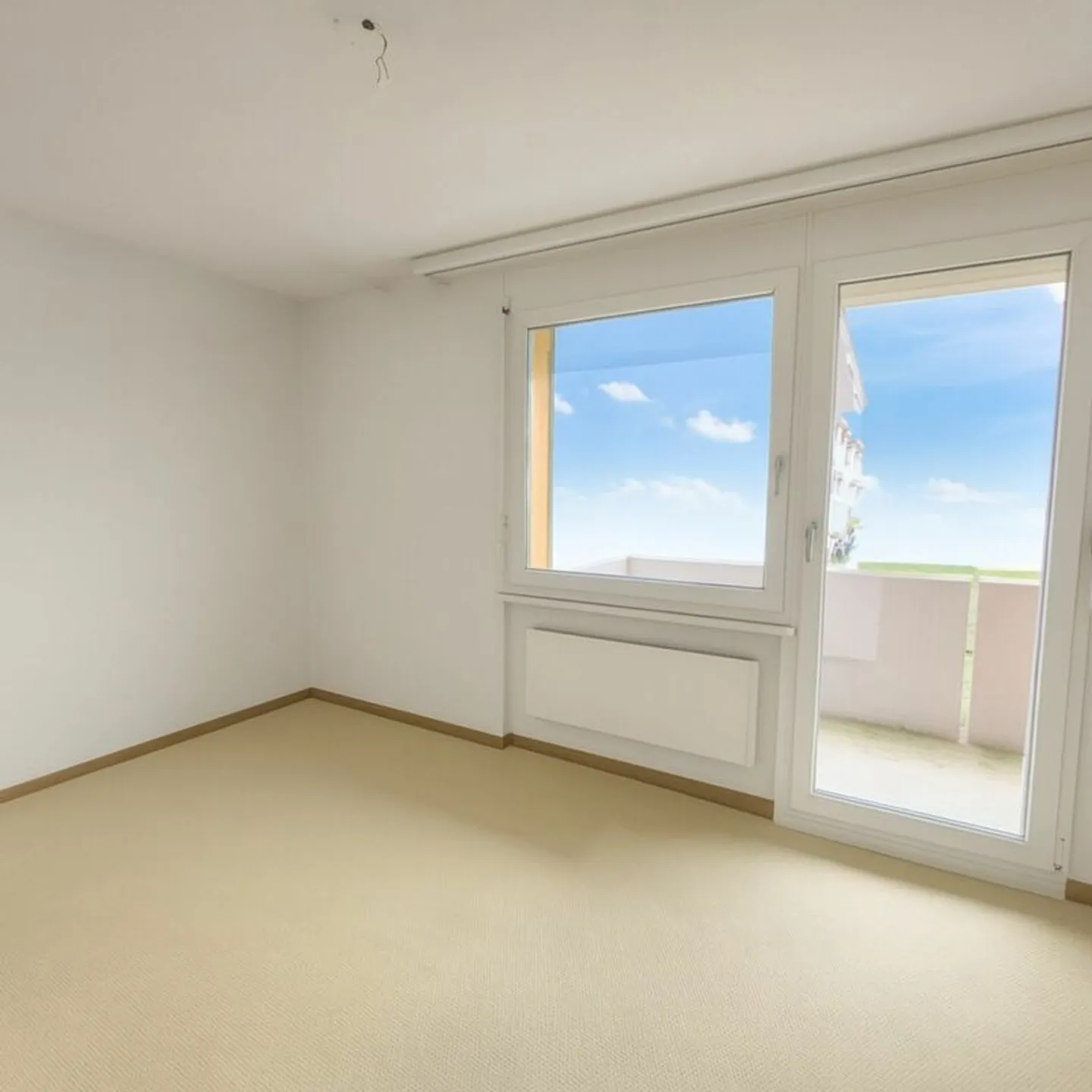 Superb apartment with spacious terrace and lake view - Photo 8 of 11