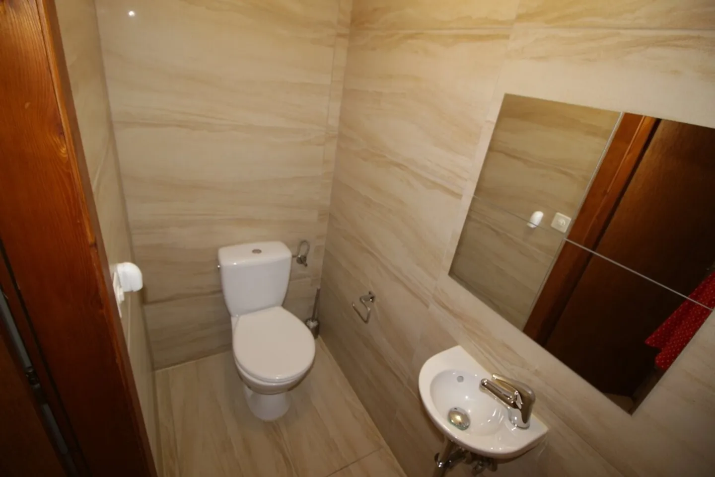 Outstanding Duplex under the Eaves - Photo 8 of 12