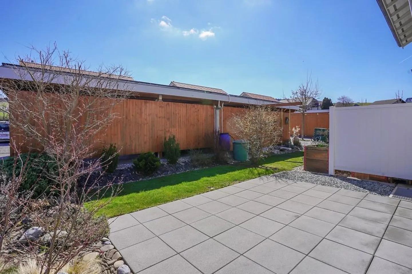 Casa familiare semi-indipendente quasi nuova in un contesto rurale - Foto 12 di 13