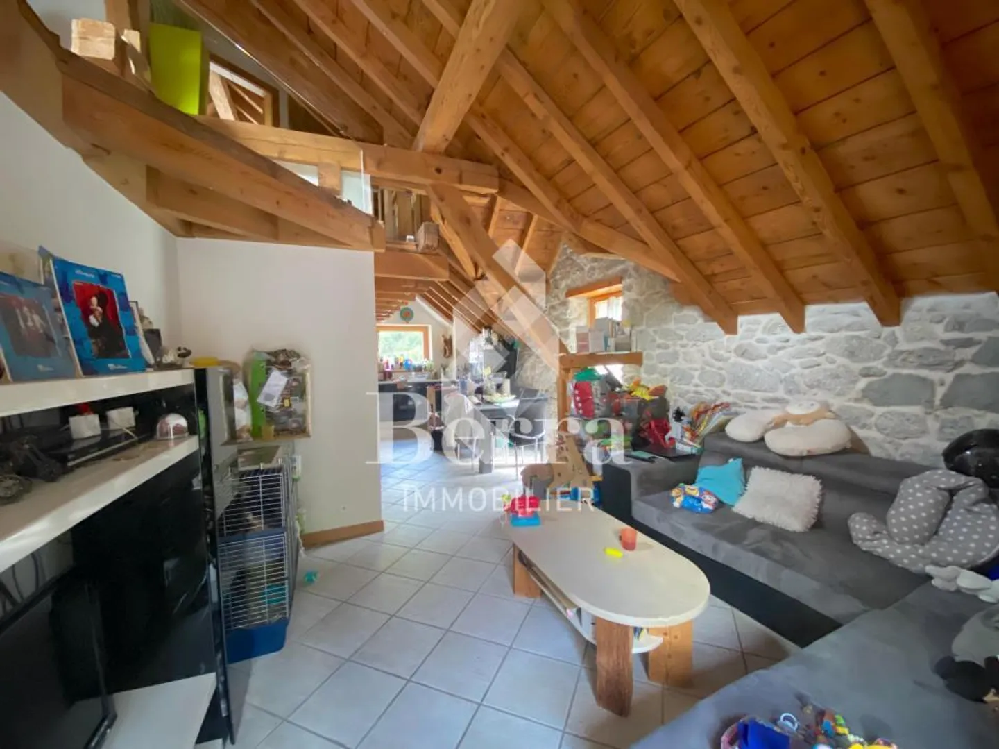 Duplex on the top floor! Le Brocard! - Photo 3 of 13