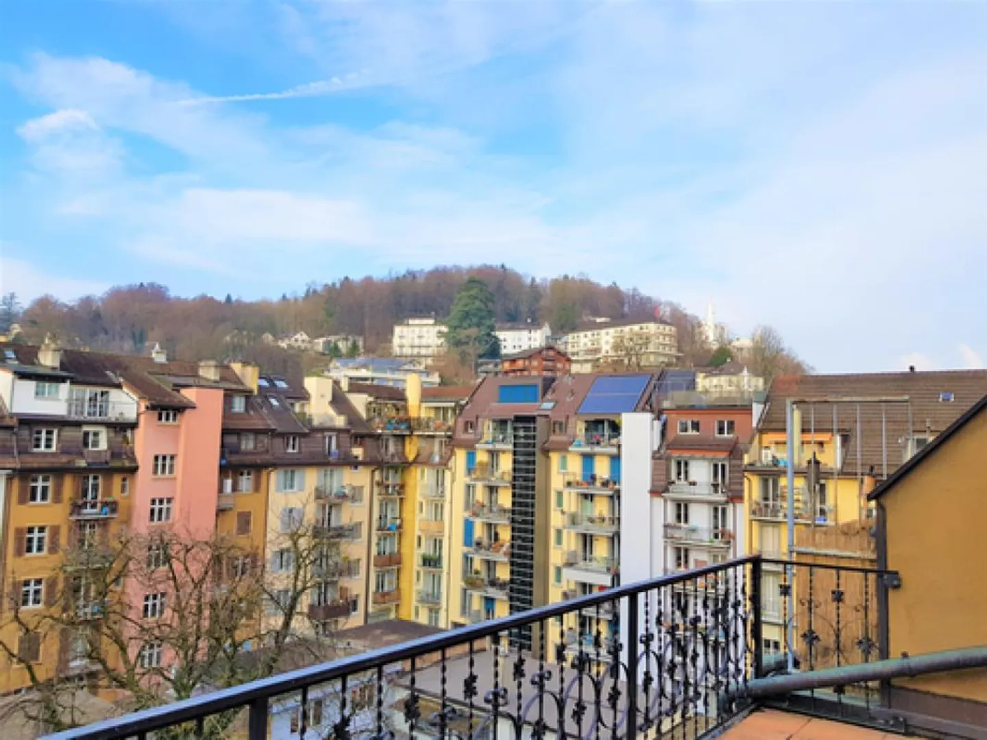 Maisonette-Dachwohnung im Bruchquartier - Photo 2 sur 10