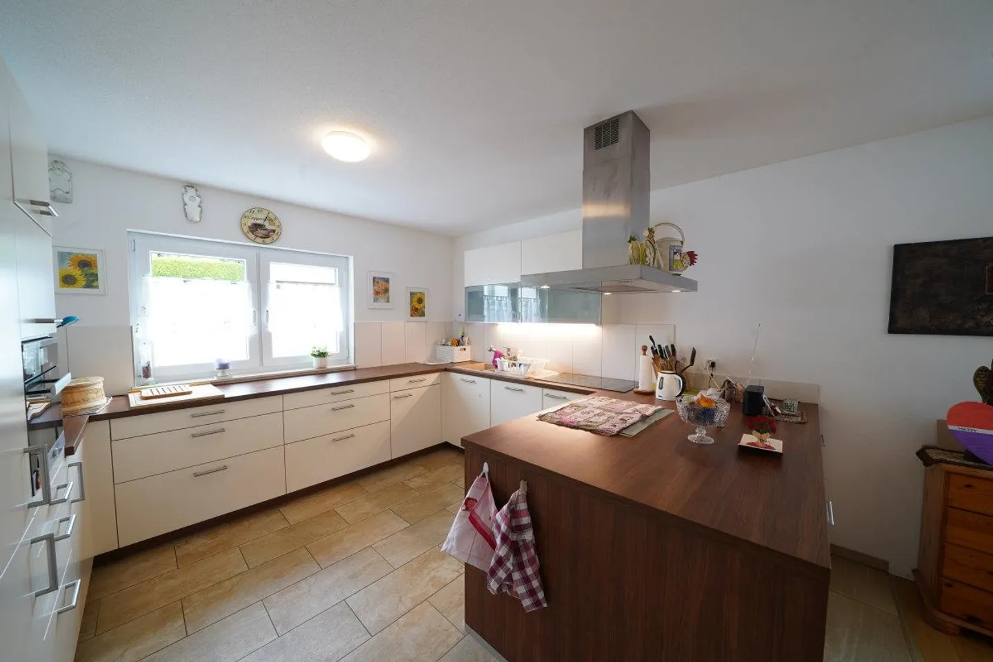 Attractive ground floor apartment with terrace, garden and panoramic view - Photo 8 of 13