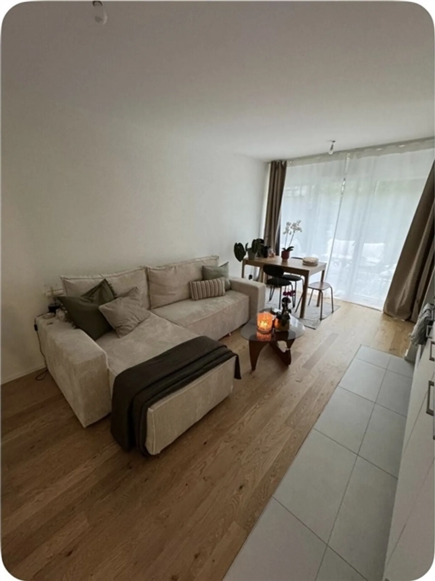 Appartamento moderno con bella terrazza - Foto 1 di 6