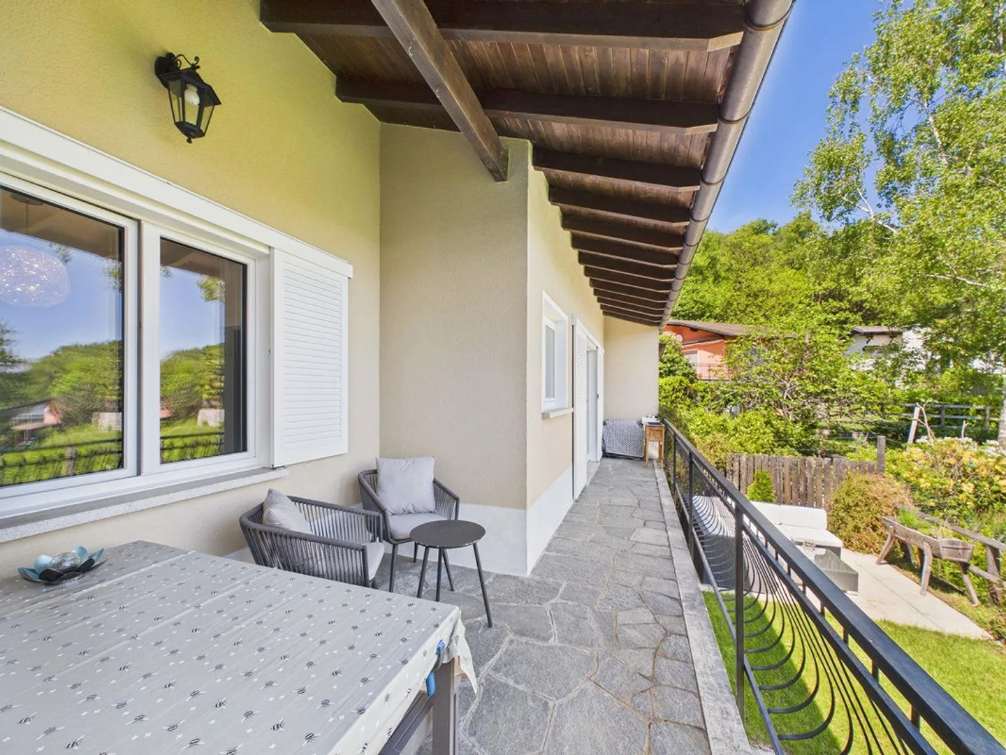 Paradiso vacanziero da sogno con giardino soleggiato - Foto 6 di 13