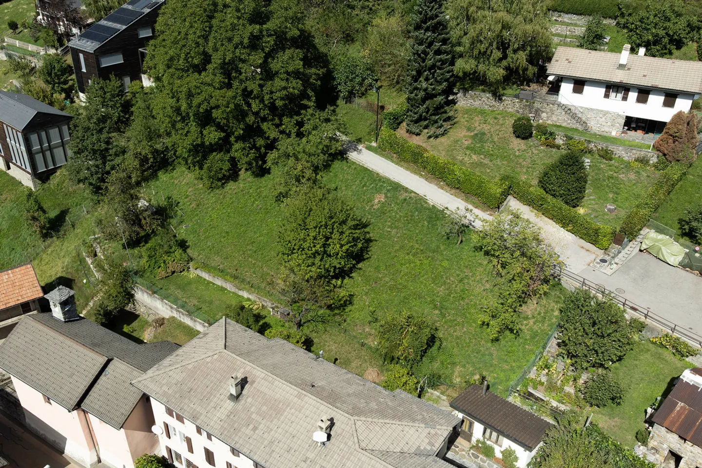 Terrain approuvé pour deux maisons - Photo 1 sur 3