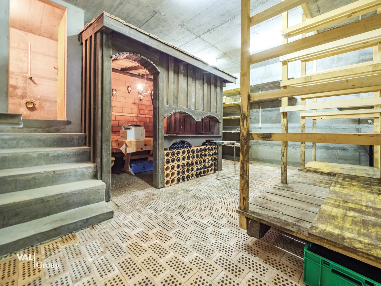 La tradition rencontre l'avenir : propriété résidentielle et commerciale avec un potentiel polyvalent - Photo 17 sur 22