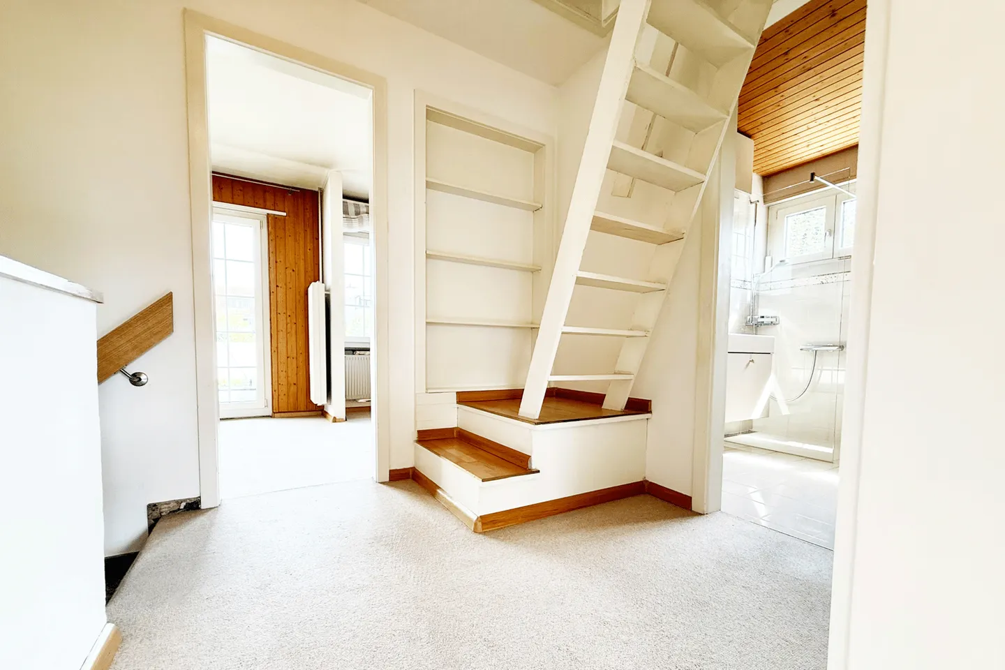 Maison individuelle spacieuse avec jardin dans un quartier résidentiel calme à Therwil - Photo 8 sur 10