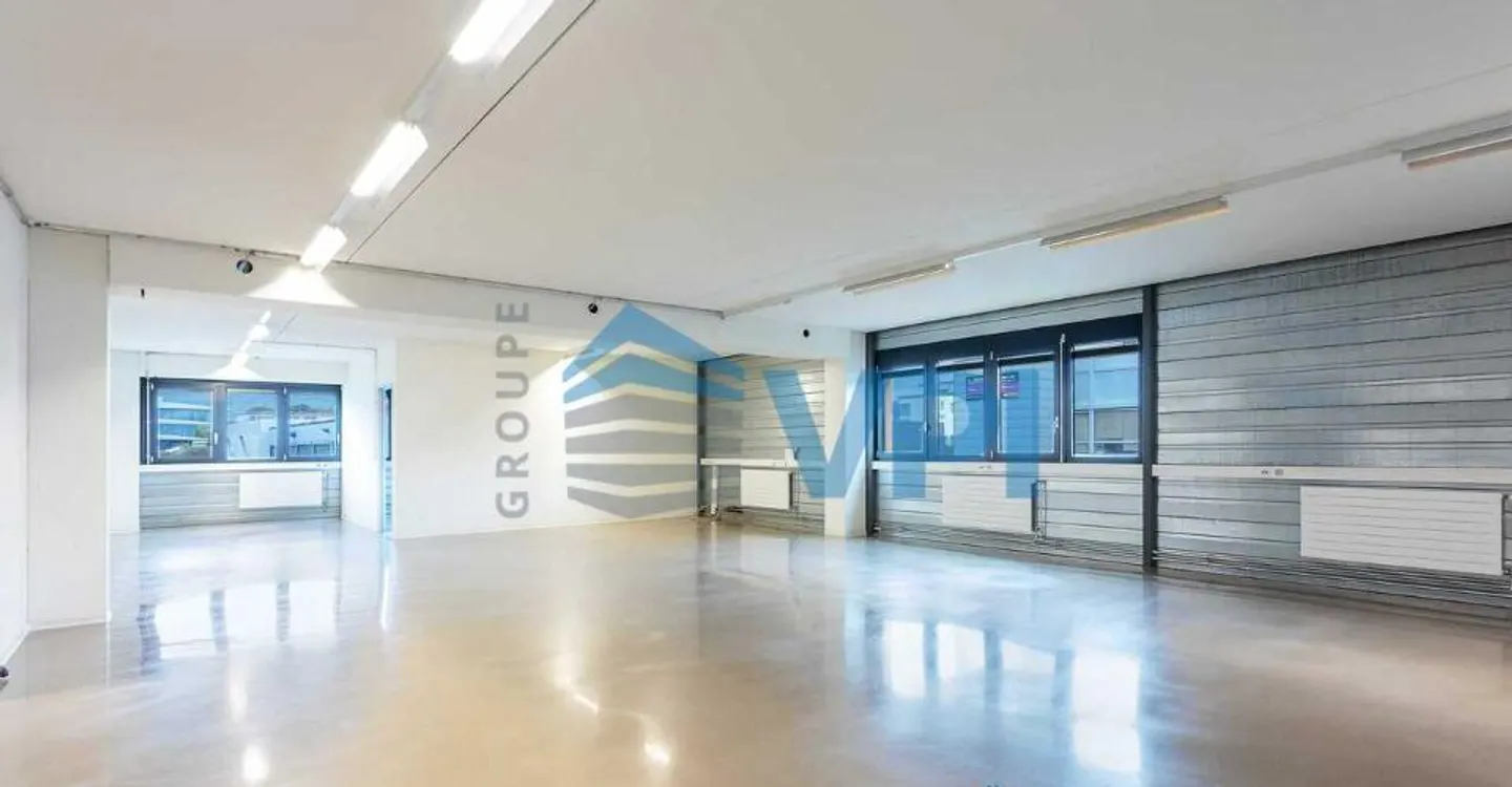 Espace Commercial Spacieux à Nyon - Photo 2 sur 5