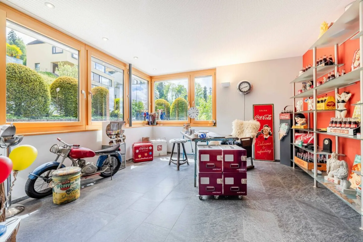 Premium Single-Family Home with Panoramic Lake View and Exceptional Plot Size - Photo 21 of 25