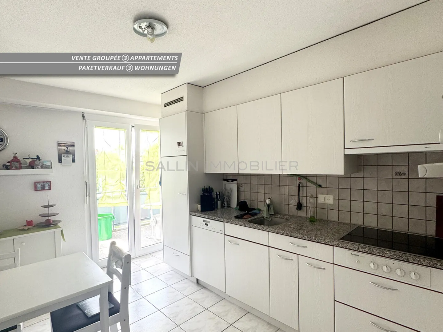 Vente de 3 appartements, 2x 5 pièces et  4 pces + 3 place de parc int. - Photo 5 sur 12